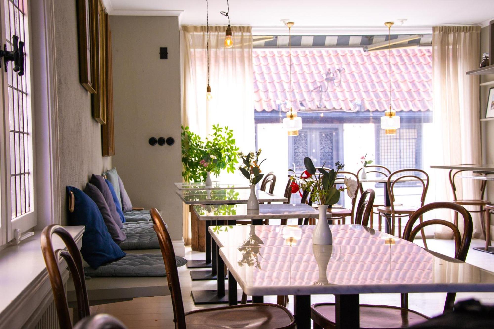 Adelsgatan Bed & Breakfast Visby Ngoại thất bức ảnh